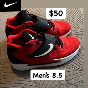 🏀 MEN’s Nike Red and Black basketball shoes